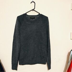 Banana Republic Crewneck Merino Wool Sweater Small Dark Gray Lightweight
